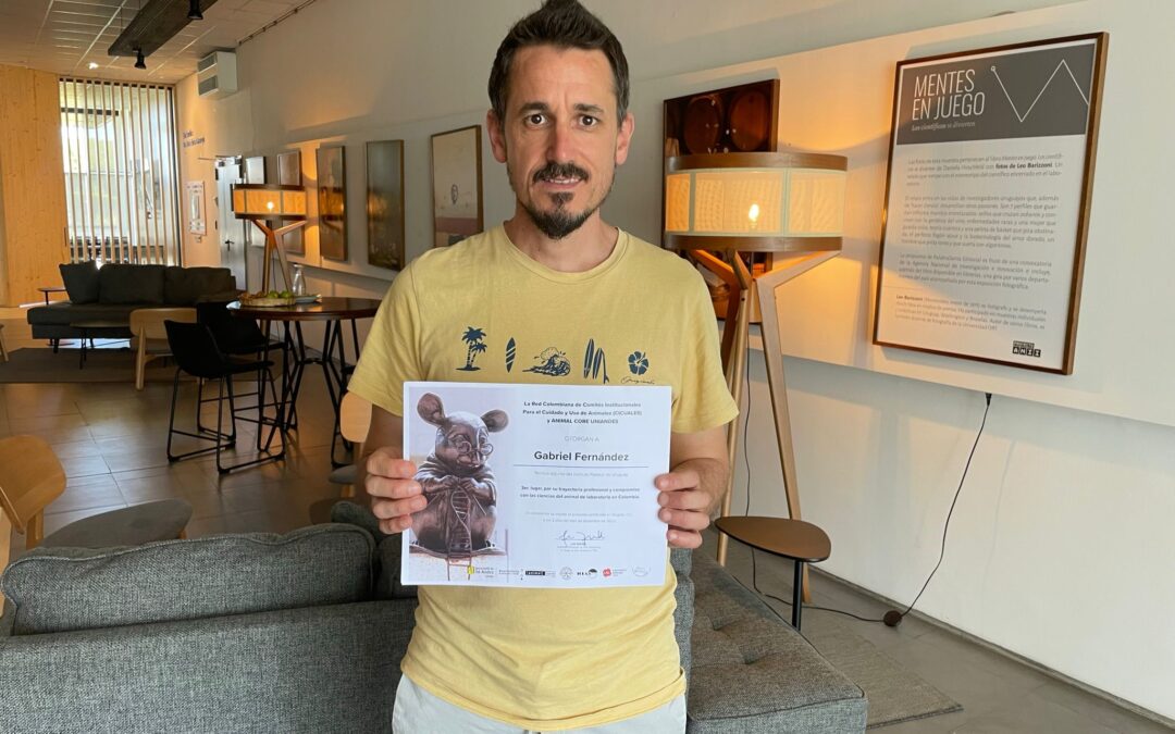 Premio a Gabriel Fernández por trayectoria como técnico de animales de laboratorio