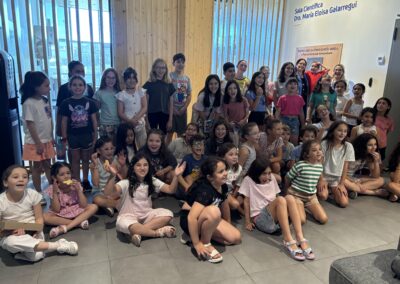 Niñas y niños conocieron cómo trabajan las mujeres científicas en el IP Montevideo